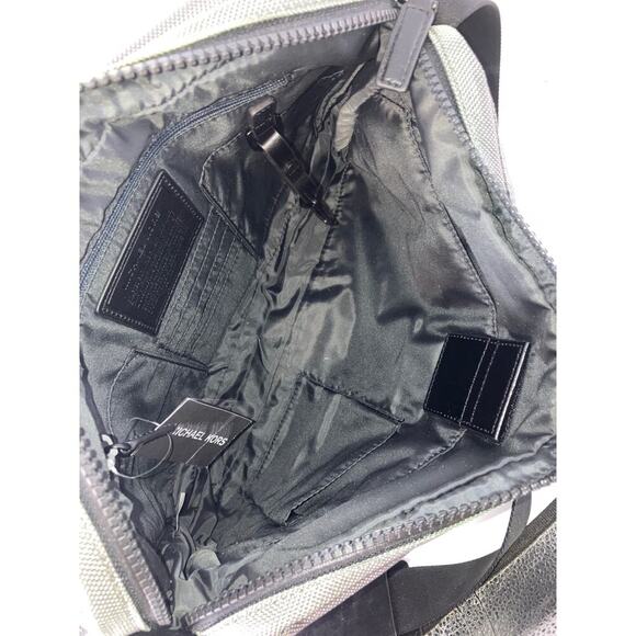 MICHAEL KORS NWT PARKER LG CHARCOAL CANVAS MESSANGER BAG - Picture 11 of 16